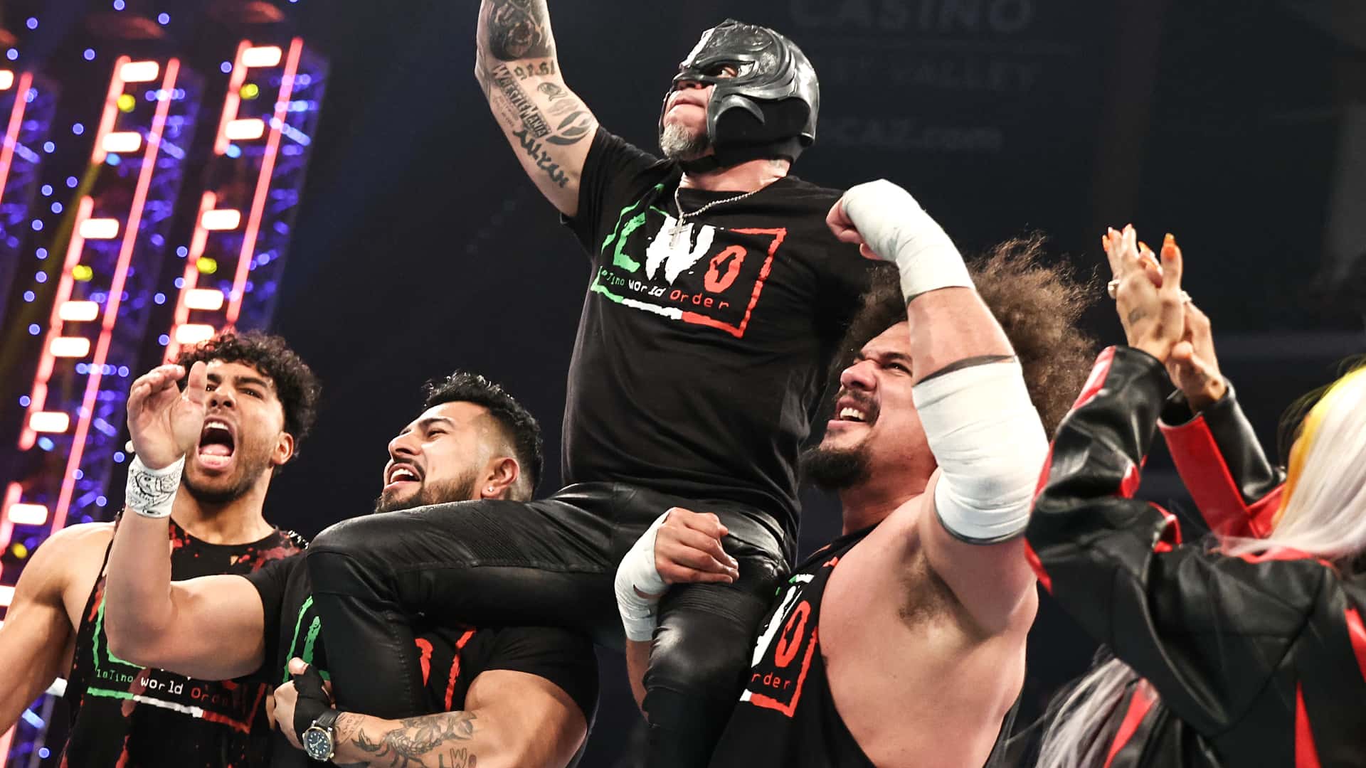 Rey Mysterio a fait son retour lors de WWE SmackDown.